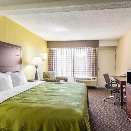 Quality Inn Central Richmond Exterior photo